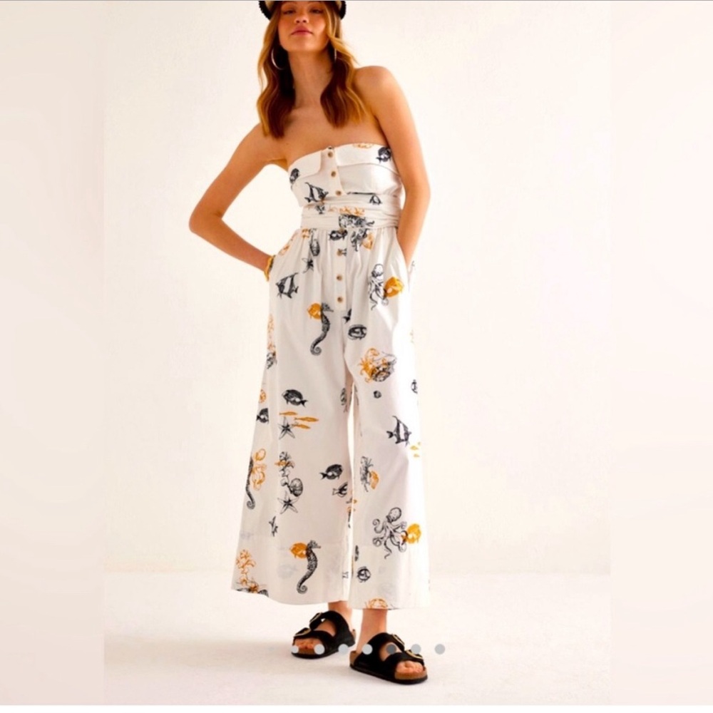 ISO ‼️if you have this jumpsuit & willing to sell please message me